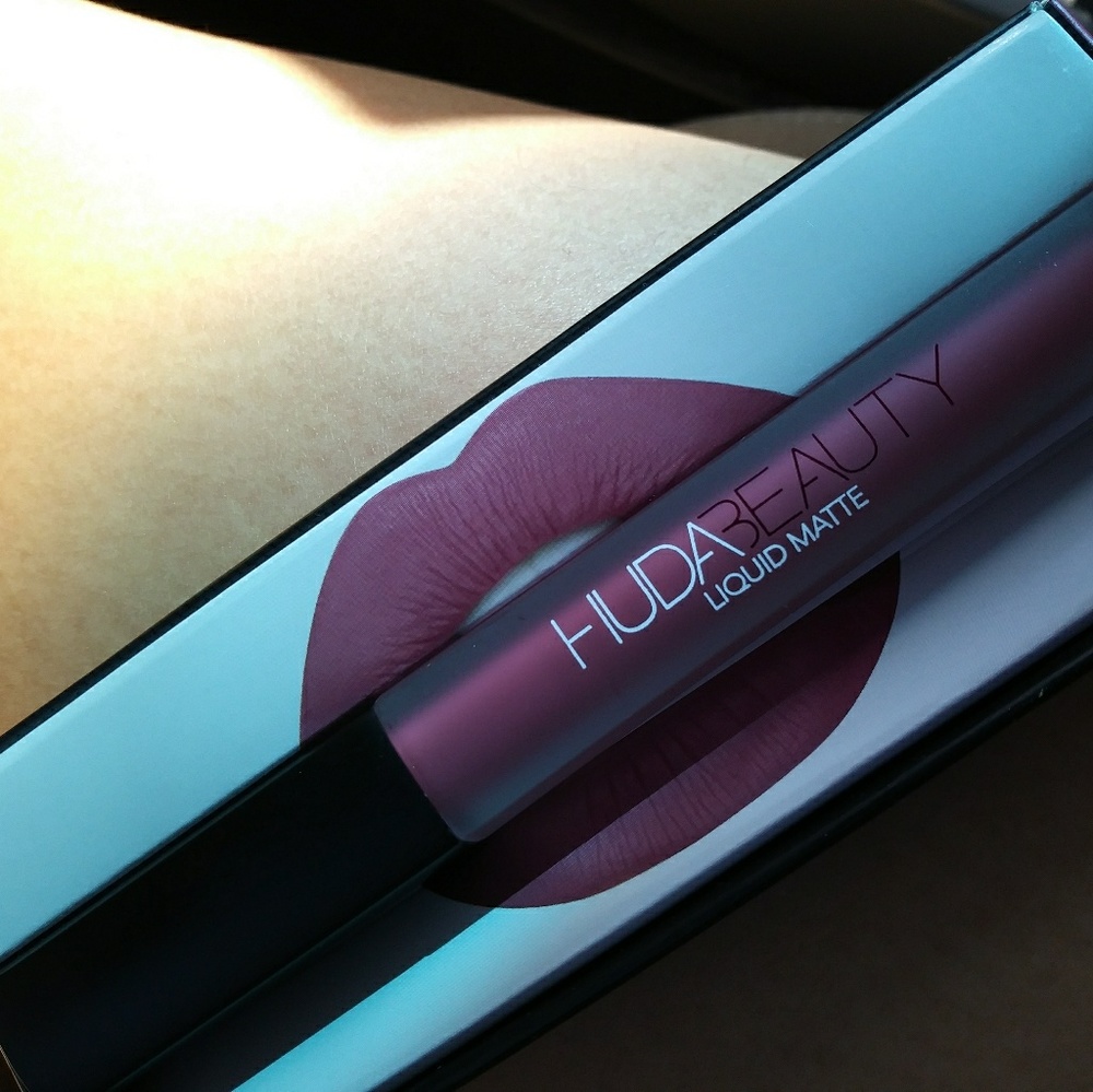 Huda Liquid Matte Lipstick